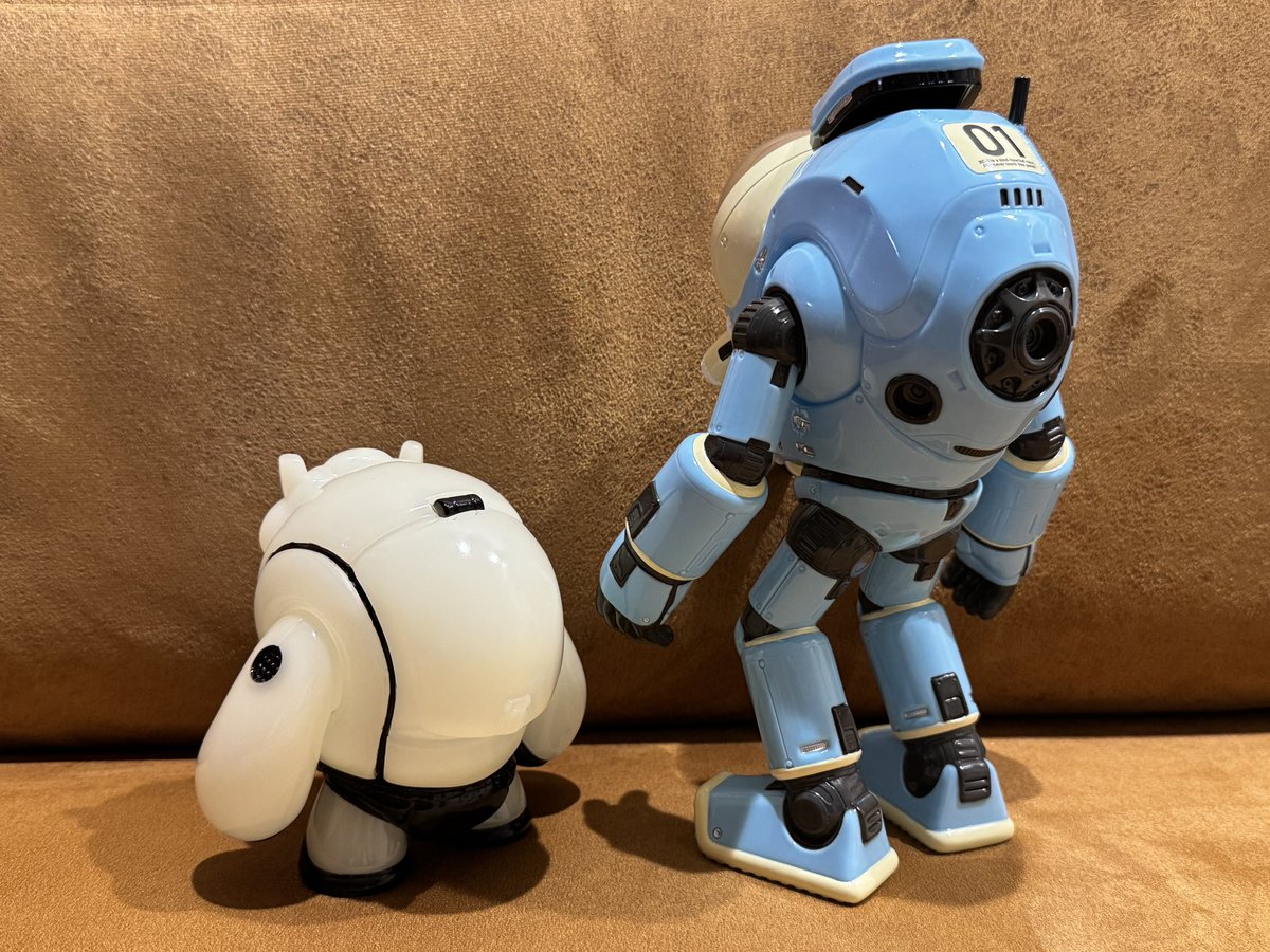この2人の後ろ姿、どことなく似ている…

#こおにボット
#BC1 
#moldingmule