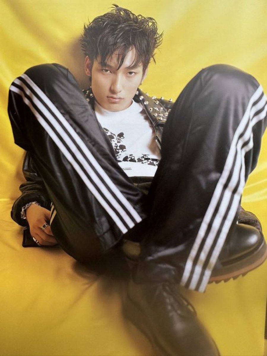 いつも夜になったら、何か情報ないかな🤔と #草彅剛 検索🔍して見てるﾅｲﾅｰ

長髪剛君も流れてきた
私も、フワフワ髪のつよぽんも好きだな😊💛
若つよも👍ご堪能ください🥰