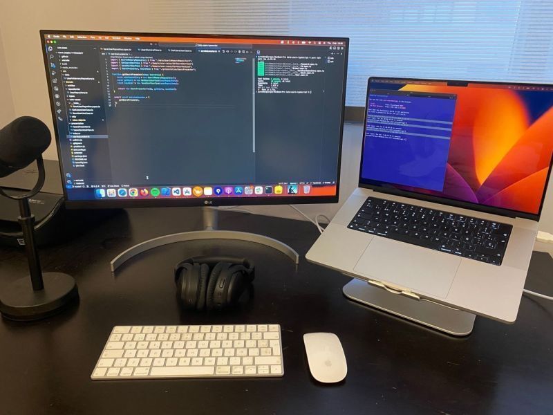 Los desarrolladores de software somos como PHP: llevan queriendo matarnos desde hace décadas, pero aquí seguimos.

🧵 👇