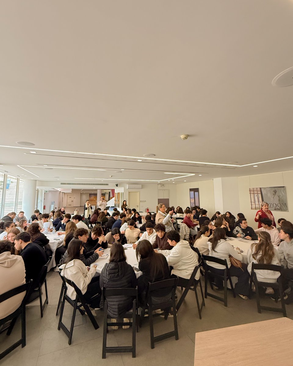 ESA Business School tweet media