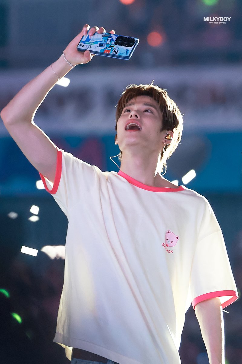 MILKYBOY tweet media