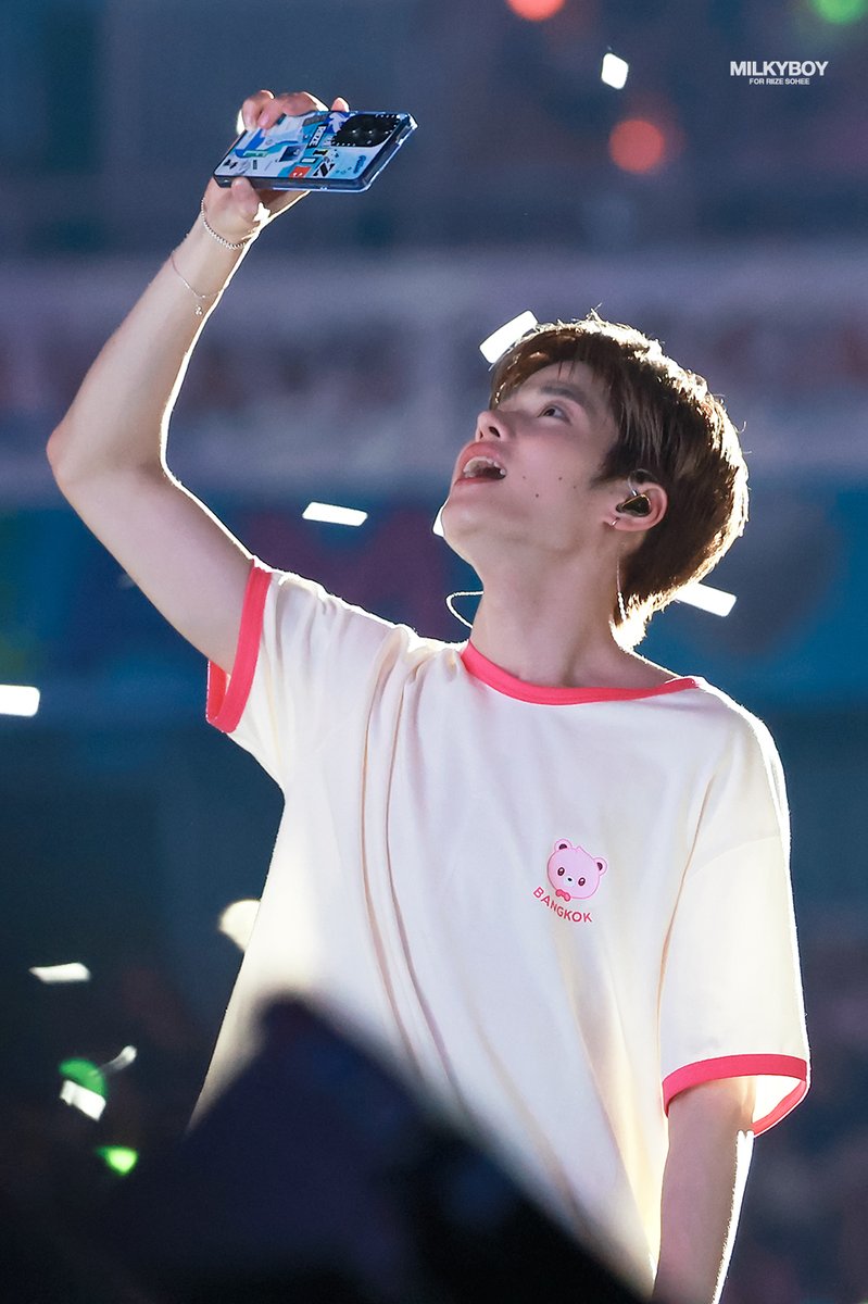 MILKYBOY tweet media