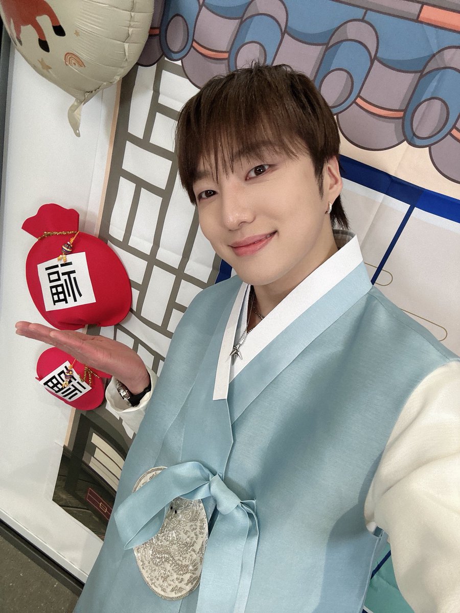 innerdongurami's tweet photo. 강승윤 진짜 똑.같.이. 자람 https://t.co/MCiLFtlQnP