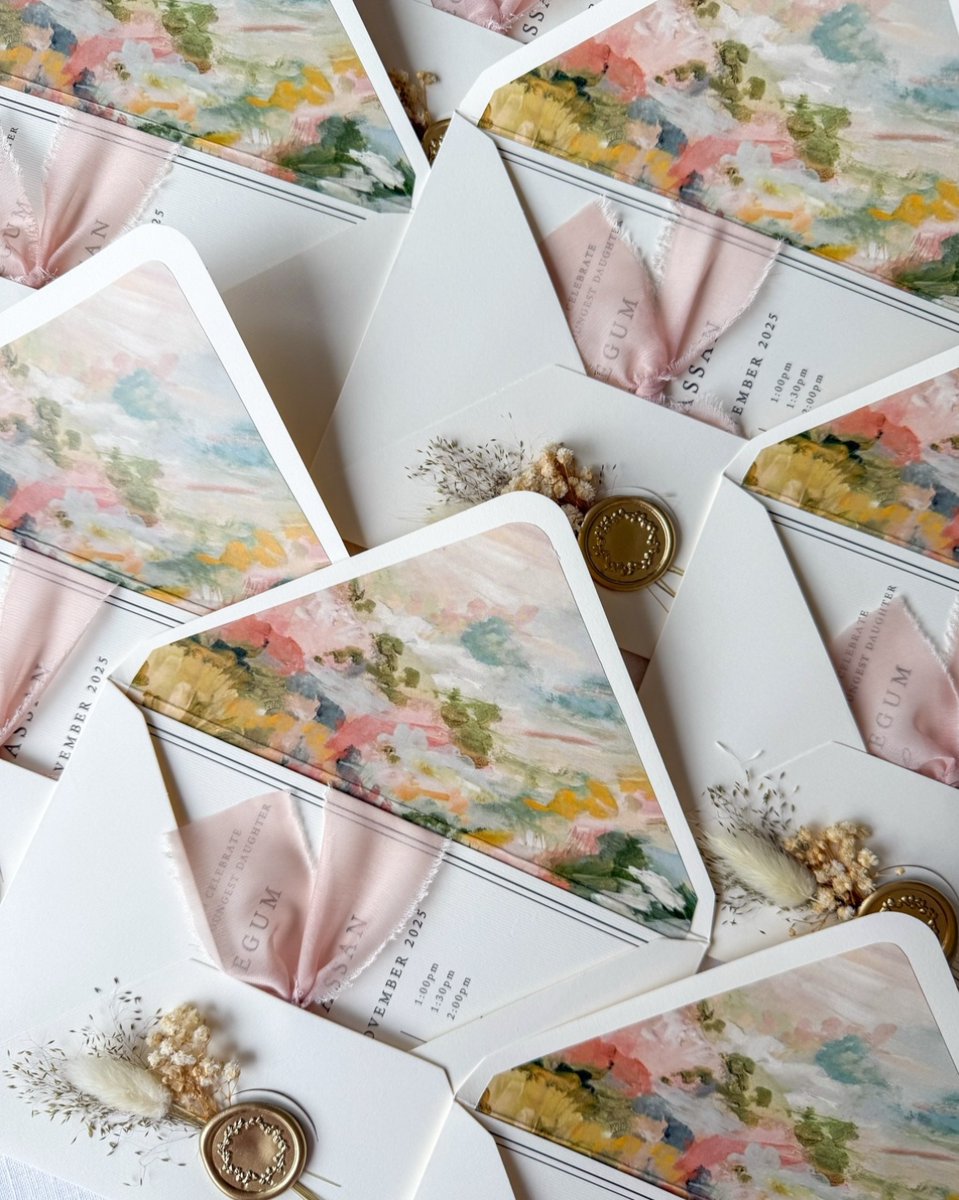 FBFW_weddings's tweet image. Love lives in the details ✨ From hand-painted stationery to meaningful keepsakes, it’s the little things that make it yours🩷 

📷@apd.studios

#wedding #bride #groom #weddingday #weddinginspiration #weddingdress #weddingphotography #weddingphotographer #weddingdecor