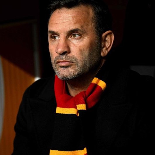 🟡🔴🇹🇷 Galatasaray manager Okan Buruk: “I know Hakan Çalhanoglu very well, it’s been 15 years or so… we know he’s a Galatasaray fan”.

“We wait for him to join Gala with open arms!”, told Gazzetta dello Sport.