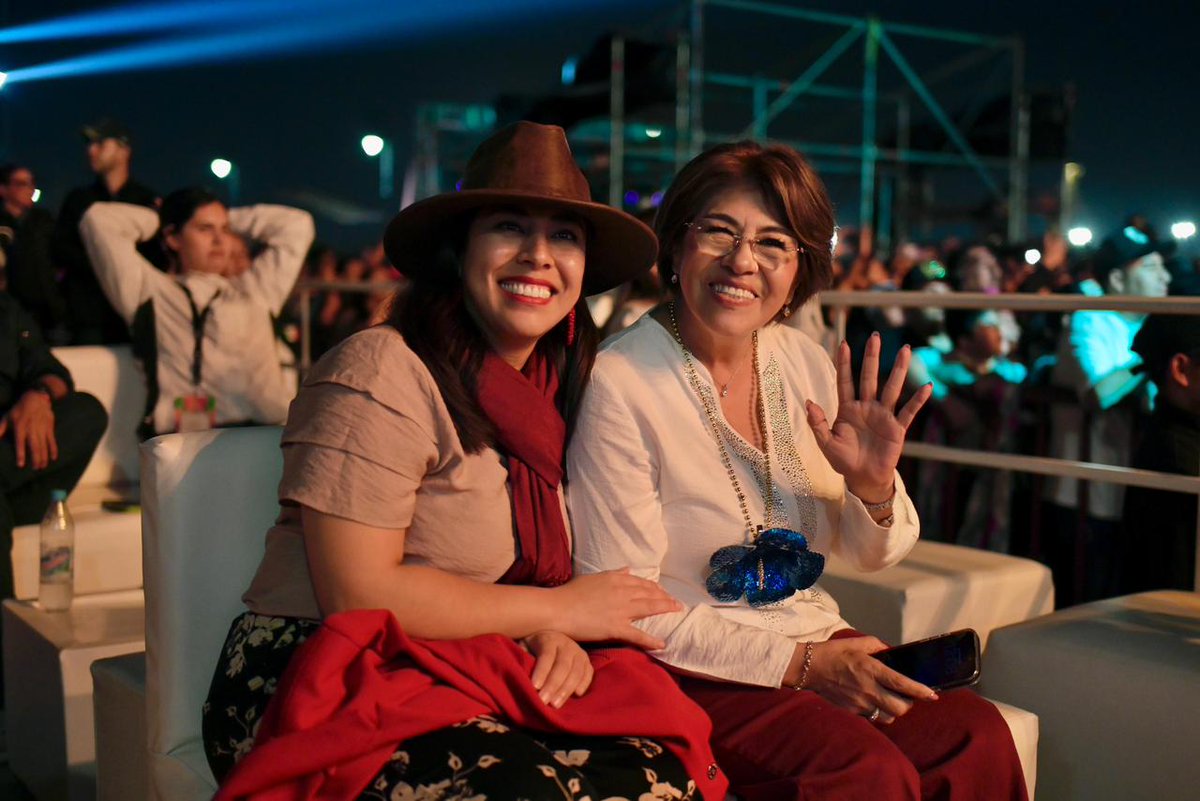 "Adiós Amor" o "Ya no somos ni seremos"... no importó cuál fuera, ¡todas las cantamos con el alma! Así se vivió el concierto masivo de Christian Nodal en nuestro <a href="/carnaval_ver/">Carnaval de Veracruz 2026</a>. Miles de asistentes lo disfrutaron, demostrando que en Veracruz el sentimiento se vive a flor de piel.