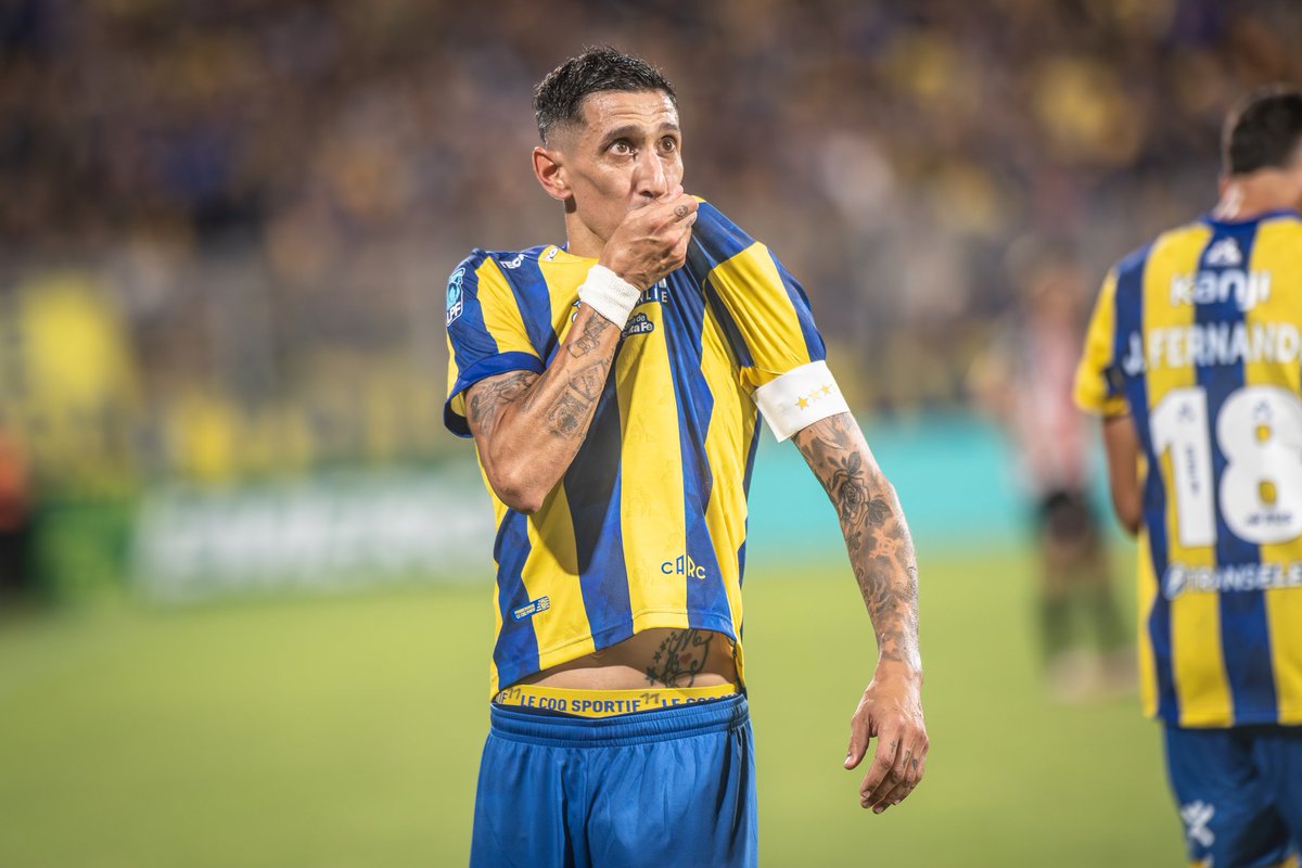 Es de ROSARIO, es de CENTRAL 🫶🇺🇦

¡Buen lunes para todos los Canallas!