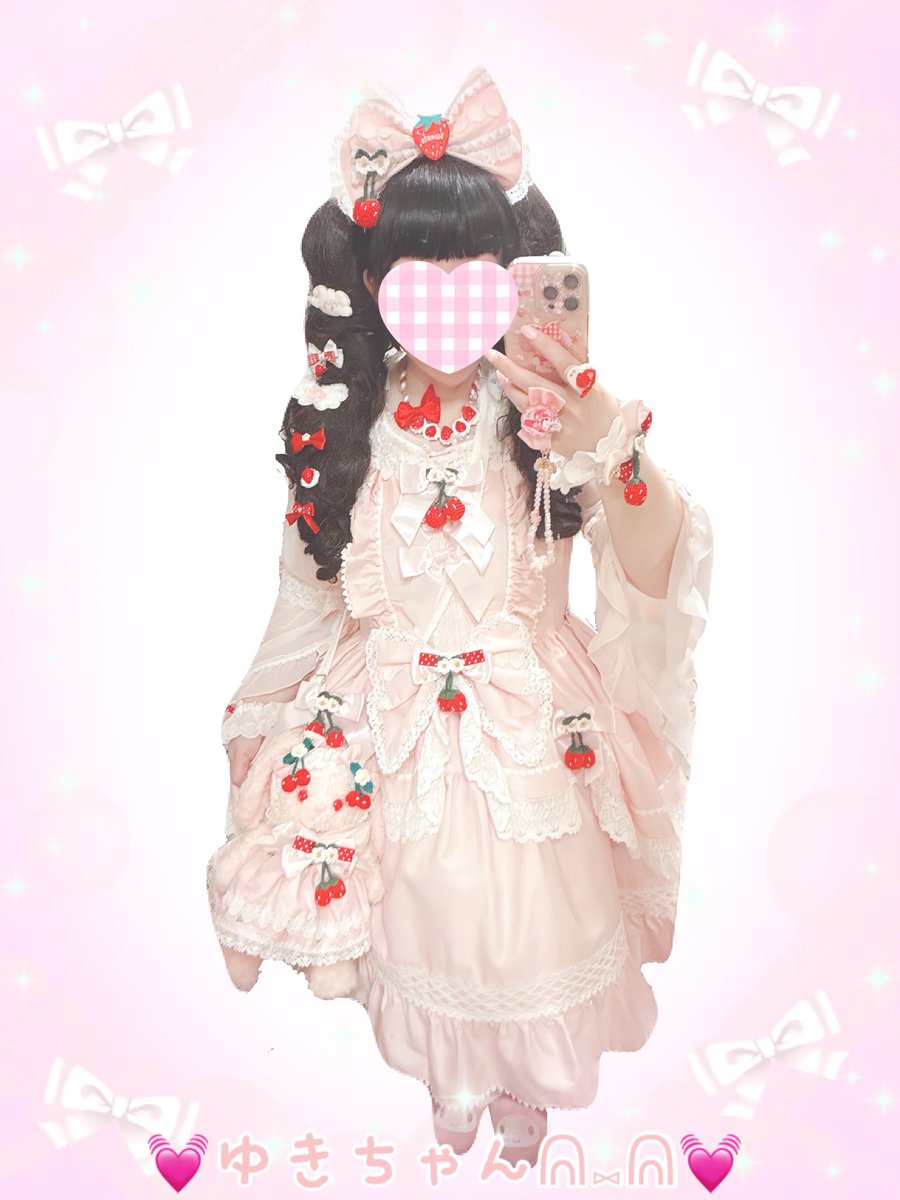 BABYのゆらゆらいちご🍓のStrawberry Gardenジャンパースカートコーデ