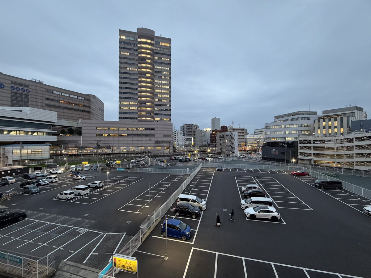駅前なのに駐車場！