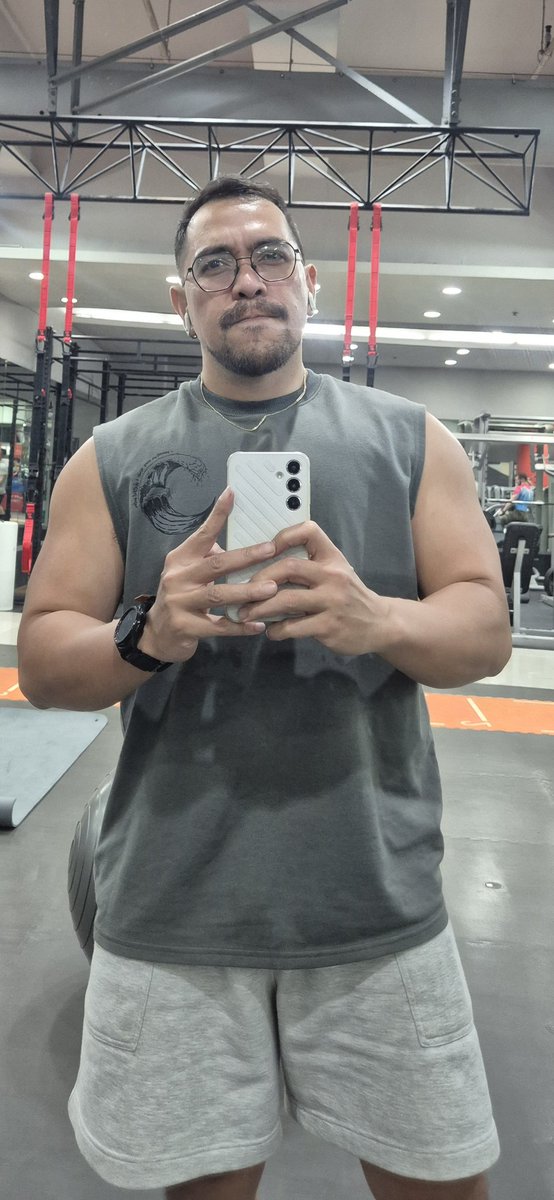 urbandud tweet media