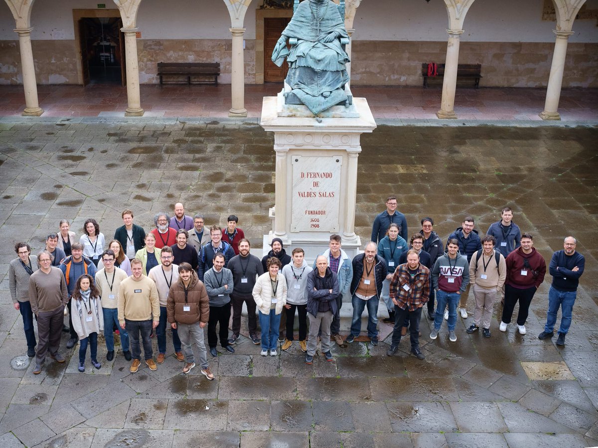 quoptics's tweet photo. It was a pleasure to host QLITES 2026 in Oviedo.
Two enriching days with excellent talks and inspiring discussions on solid state quantum emitters in 2D materials.
Thanks to all speakers and participants!
🔗 https://t.co/QSycInm06D

#QLITES2026 #QuantumLight https://t.co/jqzlfoN3jf