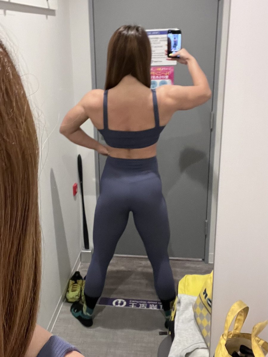 今日は上半身色々トレーニング ミリタリープレス ダンベルフライ