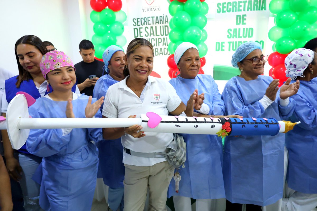 Turbaco, primer municipio de Bolívar en aplicar la vacuna contra el dengue

La estrategia gestionada por la alcaldesa <a href="/claudiaturbaco_/">Claudia Espinosa</a> y la <a href="/GobDeBolivar/">Gobernación de Bolívar</a> con el propósito de proteger a la población más vulnerable y reducir el impacto de los brotes que han golpeado a la comunidad