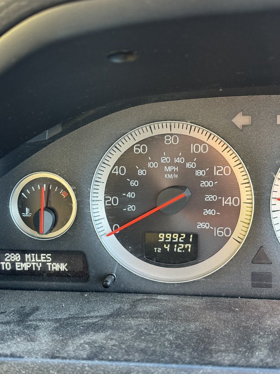 tom clarkson tweet media