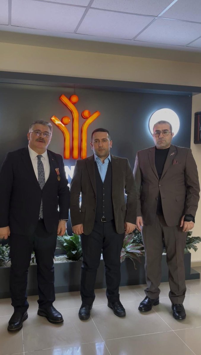 Türkiye Harp Malulü Gaziler Şehit Dul ve Yetimleri Derneği Erzurum Şubesi olarak,

Aile ve Sosyal Hizmetler Müdürlüğü Palandöken Sosyal Hizmet Merkezi Müdürü Sayın Süleyman DUMAN beyi makamında ziyaret ettik. 

Misafirperverliğinden dolayı Sayın Müdürüme çok teşekkür ediyoruz.