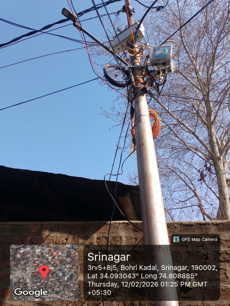 NazirBhat_'s tweet photo. Ramzan is coming and many street lights are still defunct. With increased night movement for prayers, proper illumination is essential.
Requesting the Government to urgently restore street lights and ensure safe, well-lit streets for all. 🌙
@SMC_24x7 @SMC_Srinagar @KasNuzhat https://t.co/OaeRGwj0wI