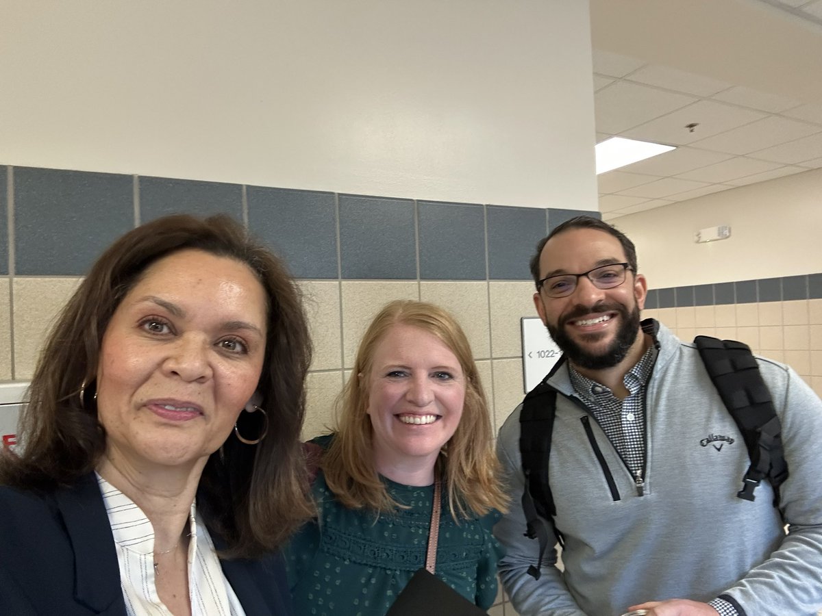 Ceci Bados tweet media