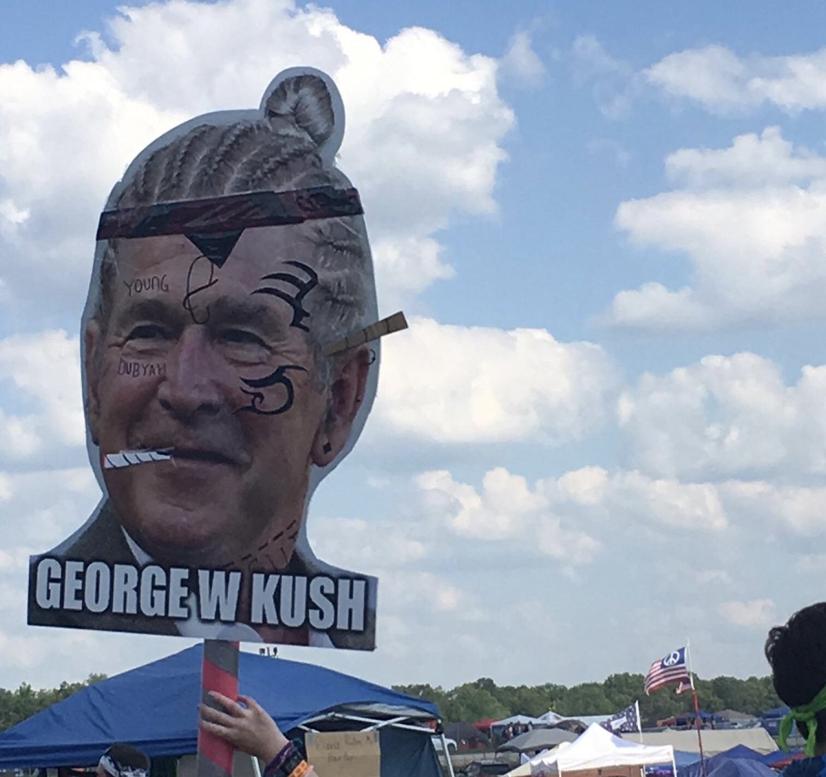 Bonnaroovian tweet media