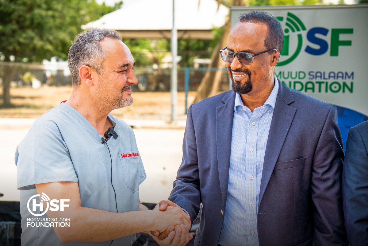 Today, Hormuud Salaam Foundation donated and delivered patient wheelchairs to Erdogan Hospital in Mogadishu as part of our ongoing support to institutions providing essential healthcare services to our people.

It was an honour to officially hand over the wheelchairs to the