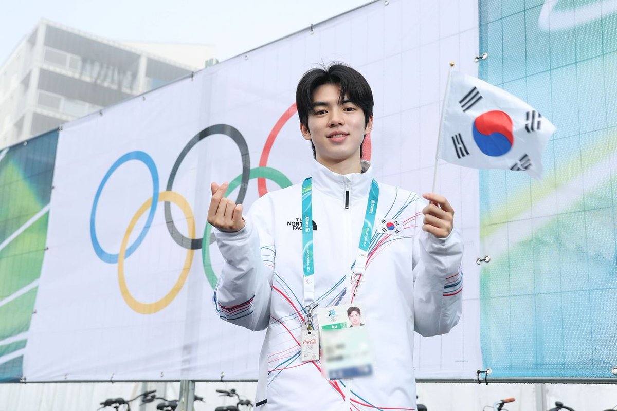 [260215] "Even though he has become a bit of a star, his kind nature has remained the same." — Coach Chi Hyung-Jung on #JunhwanCha #차준환 in an exclusive interview with JoongAng Daily! (🔗: joongang.co.kr/article/254053…)

Translation: 
Coach Chi, Junhwan's long-time mentor, companion,
