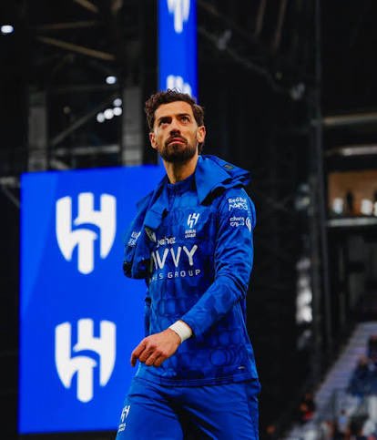 صحفي هلالي يقول بالنص "يجب أن يقود #الشباب كفاءات ادارية لأن الدعم مع سوء التصرف لن يعطي نتائج"

والله مايستحون..!!

لودي رافع قضية على #الهلال
كانسيلو مشكلة واعارة
ليوناردو تمرين انفرادي
نونيز لآسيا
١٤ أجنبي 
حارسين أجانب
بديل كوليبالي عشان مبارتين!!