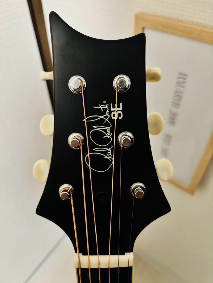 3/27(金)尼崎バース
アコースティックバースに
亮(澪標)として出演致します！
出番は21:15〜。

弾き語ります。

皆様是非遊びに来て下さい！
緊張してガチガチになるはずなので！
宜しくお願い致します！