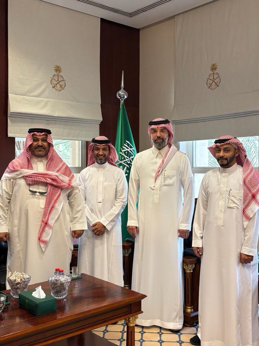 القنصلية العامة في دبي tweet media