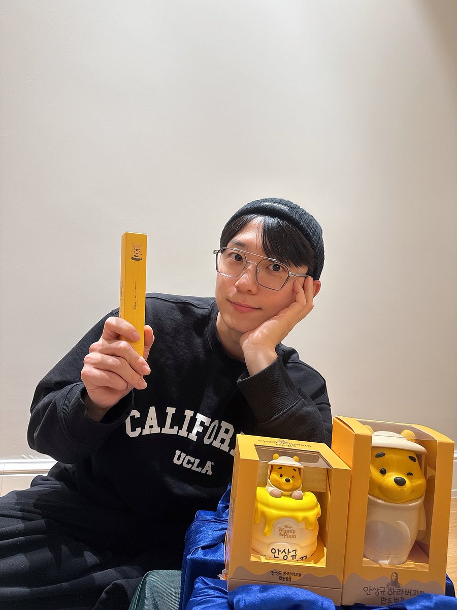 근데 우림이 이런 안경도 잘어울린다 멋쟁이 지망생 합격