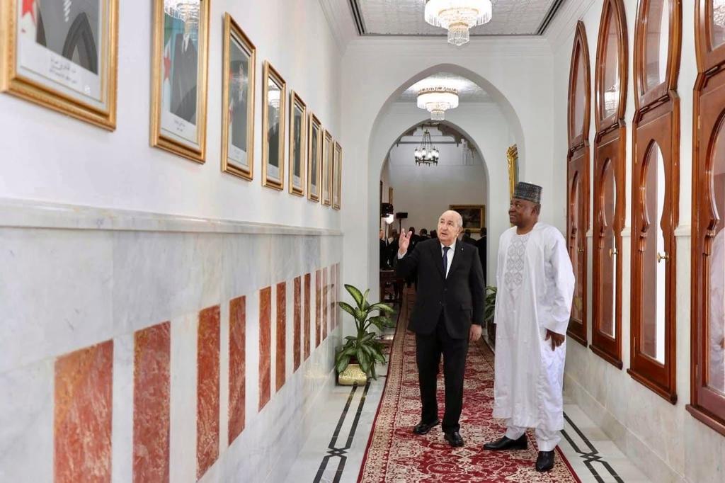 mahamadoudix's tweet photo. le Président de la République du Niger, Chef de l’État, le Général d’Armée Abdourahamane Tiani, a été reçu au Palais d’El Mouradia par son homologue algérien, Son Excellence Abdelmadjid Tebboune. https://t.co/yX845t8V5H