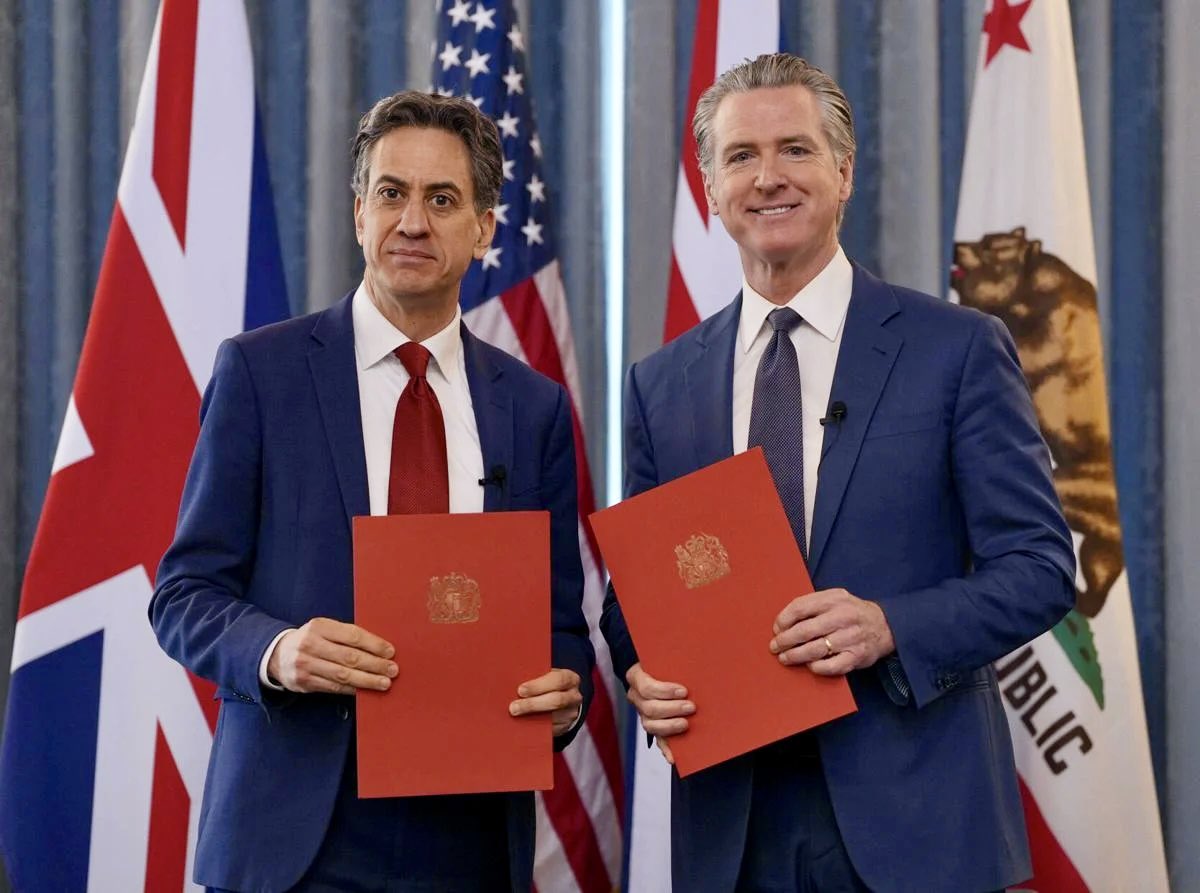 🚨NEW: Ed Miliband has just signed a new green energy deal with California.

This time, he’s published the full text of the deal online.

…but the deal he signed with China remains a secret.

What is he trying to hide? Why the secrecy when it comes to China?