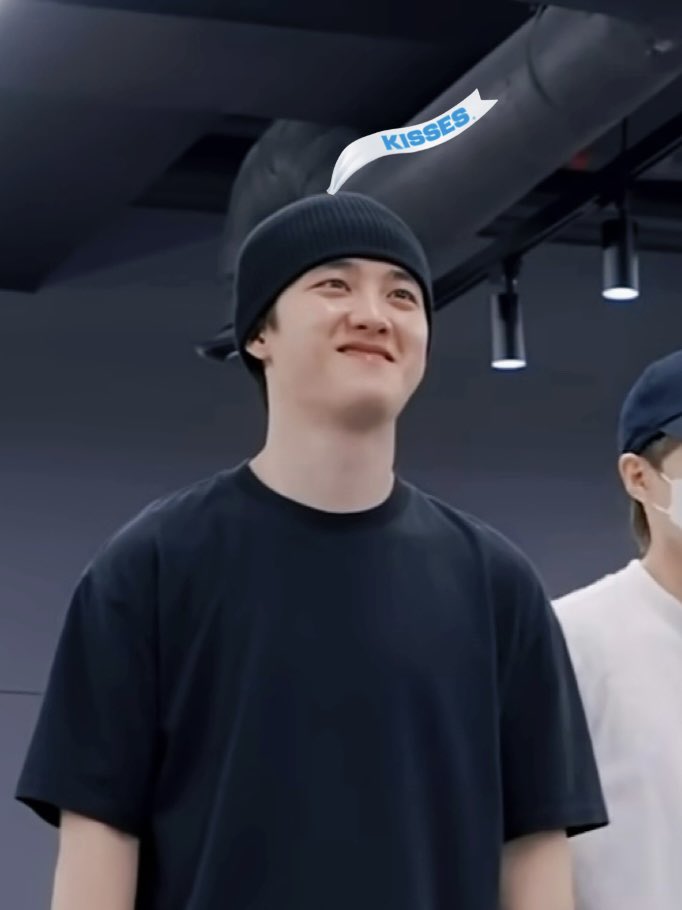 CaptainLi666's tweet photo. 好时巧克力🍫

#도경수 #DOHKYUNGSOO #KYUNGSOO #都暻秀 #DO(D.O.) 
@weareoneEXO
@DOHKYUNGSOO_X https://t.co/uj5dNI64Q0