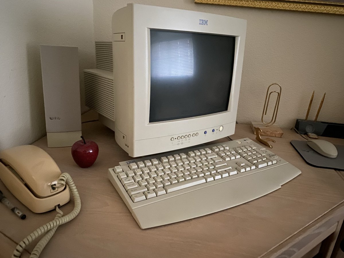 SASQUATCHINTIME tweet media