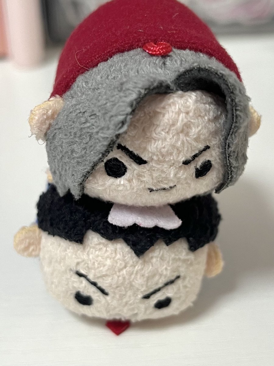 ぷちなこくんのヘアアレンジした カットまですると生え際が気になってしまうのでワックスだけで お顔の産毛も気持ち剃りました