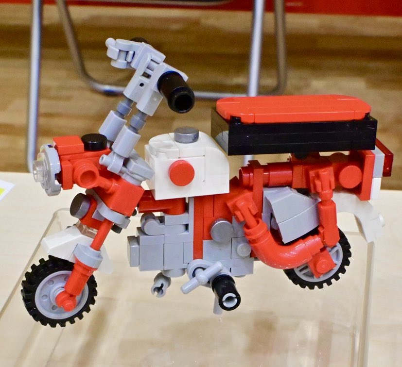 #レゴ
#LEGO
 #YBF2026
みかんかんさん
FIATムルティプラと
モンキーでしょうか
どちらも再現度高い。