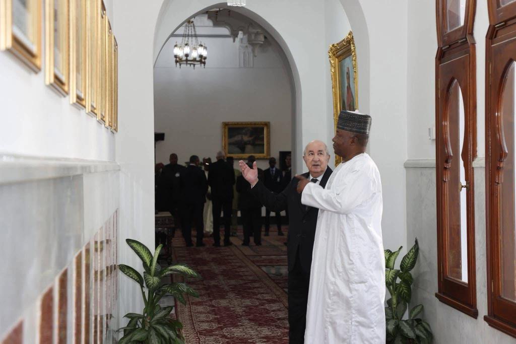 mahamadoudix's tweet photo. le Président de la République du Niger, Chef de l’État, le Général d’Armée Abdourahamane Tiani, a été reçu au Palais d’El Mouradia par son homologue algérien, Son Excellence Abdelmadjid Tebboune. https://t.co/yX845t8V5H
