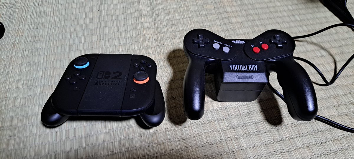 カセット挿入口は塞がっています コントローラー、左右の十字キーは