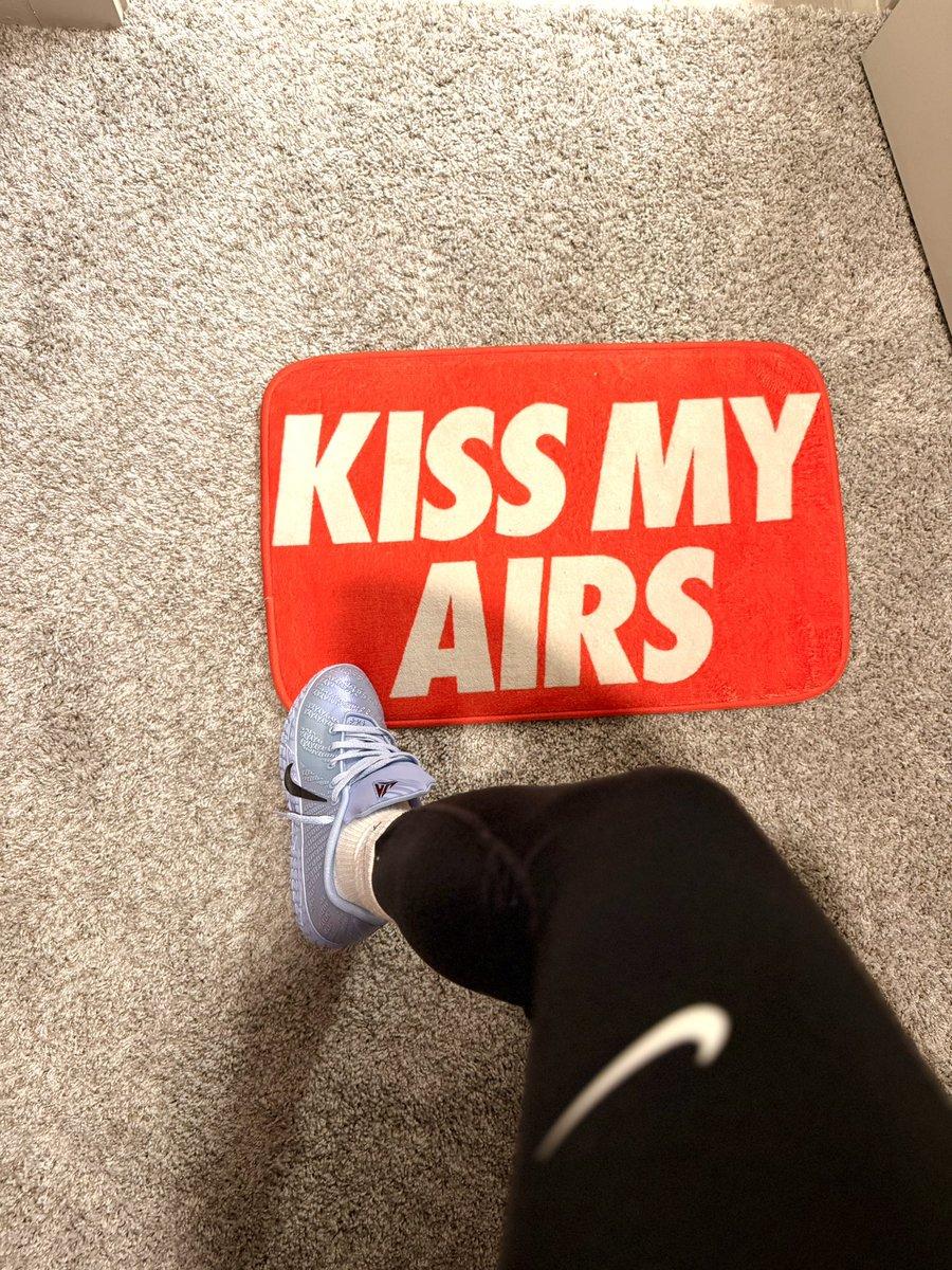 SneakerBae's tweet photo. Kicks today #Ja3s https://t.co/HpTY2YRmry