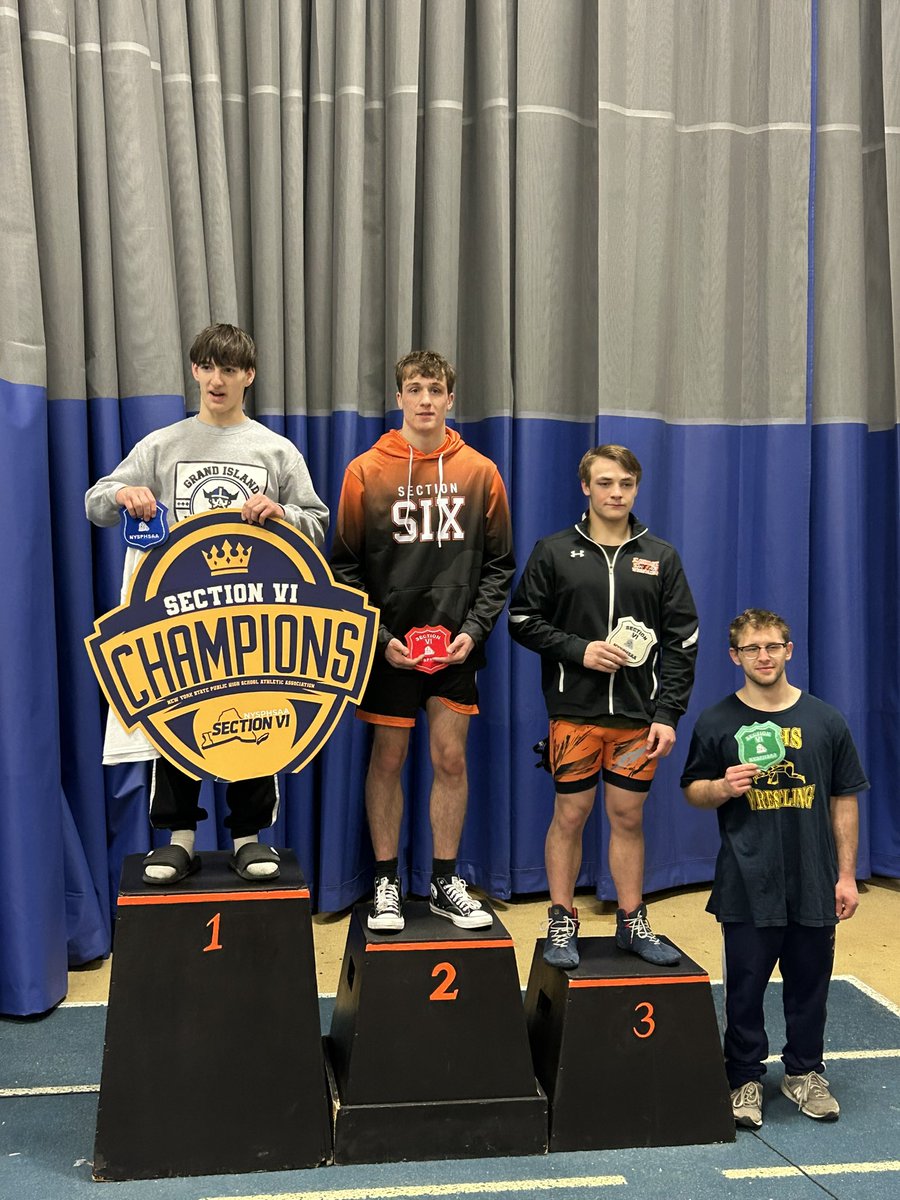 Amherst Wrestling tweet media