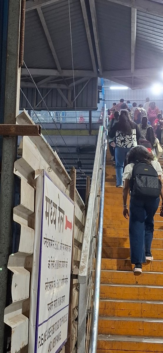 jvidyasagar's tweet image. Extended platform 1 at #Panvel station has high tension lines going just beside the steps towards the foot over bridge. Hope authorities take action soon by putting a cover on the steps. @drmmumbaicr @Central_Railway @RailMinIndia