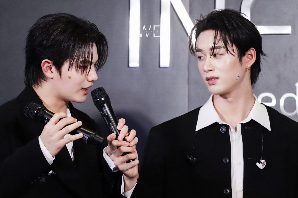 WILLIAMEST WESLEY DAY
#infinitymedicalclinicxWilliamEst
#WilliamEst #WESLEY

ขอขอบคุณทาง Infinity Medical Clinic ที่พาน้องวิลเลี่ยม น้องเอส และน้องเวสลีย์ตัวน้อย <a href="/Williamjkp1/">วิลเลี่ยม จักกะปรั๊ดดดดด</a> <a href="/EstRvp/">est_rvp</a> <a href="/wesley_gmmtv/">WESLEY</a> มาพบเจอกับอุนย่าอุนย่ายอย่างใกล้ชิด ทำบรรยากาศภายในงานเต็มไปด้วยรอยยิ้ม