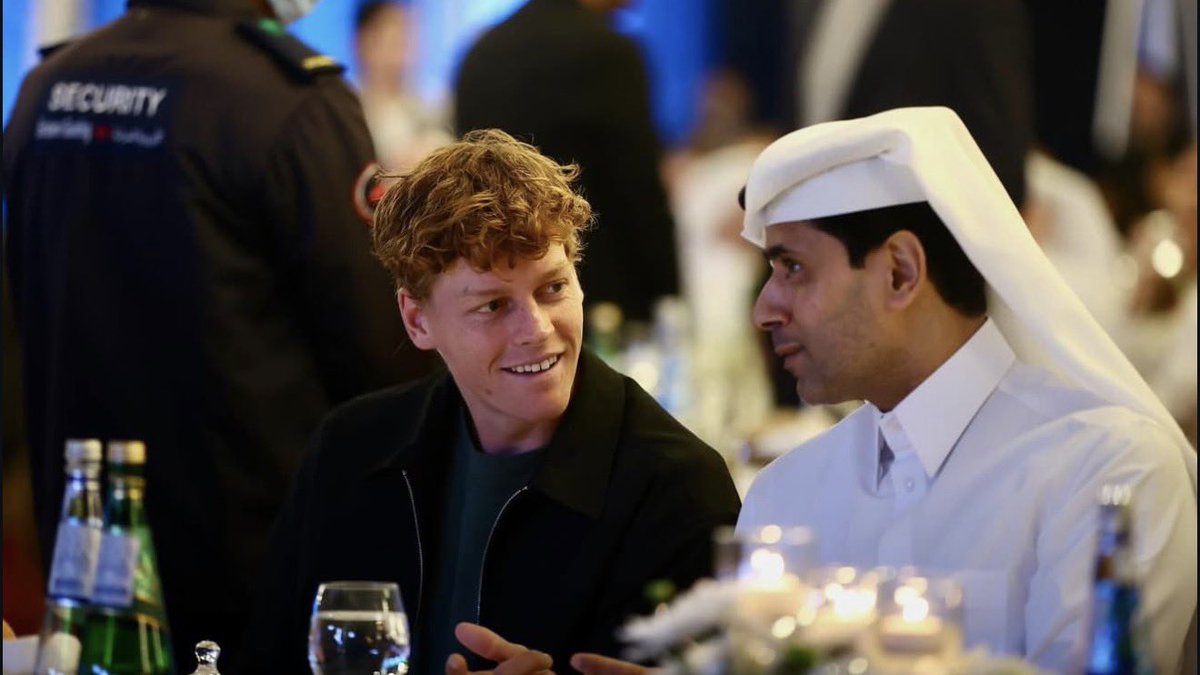 Jannik Sinner at the ATP500 Qatar ExxonMobil Open 2026 Gala Dinner. 🦊❤️

📲 qatartennis