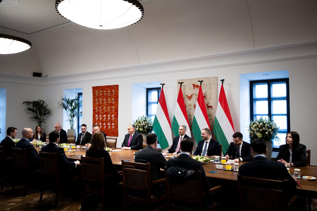 Balázs Orbán tweet media