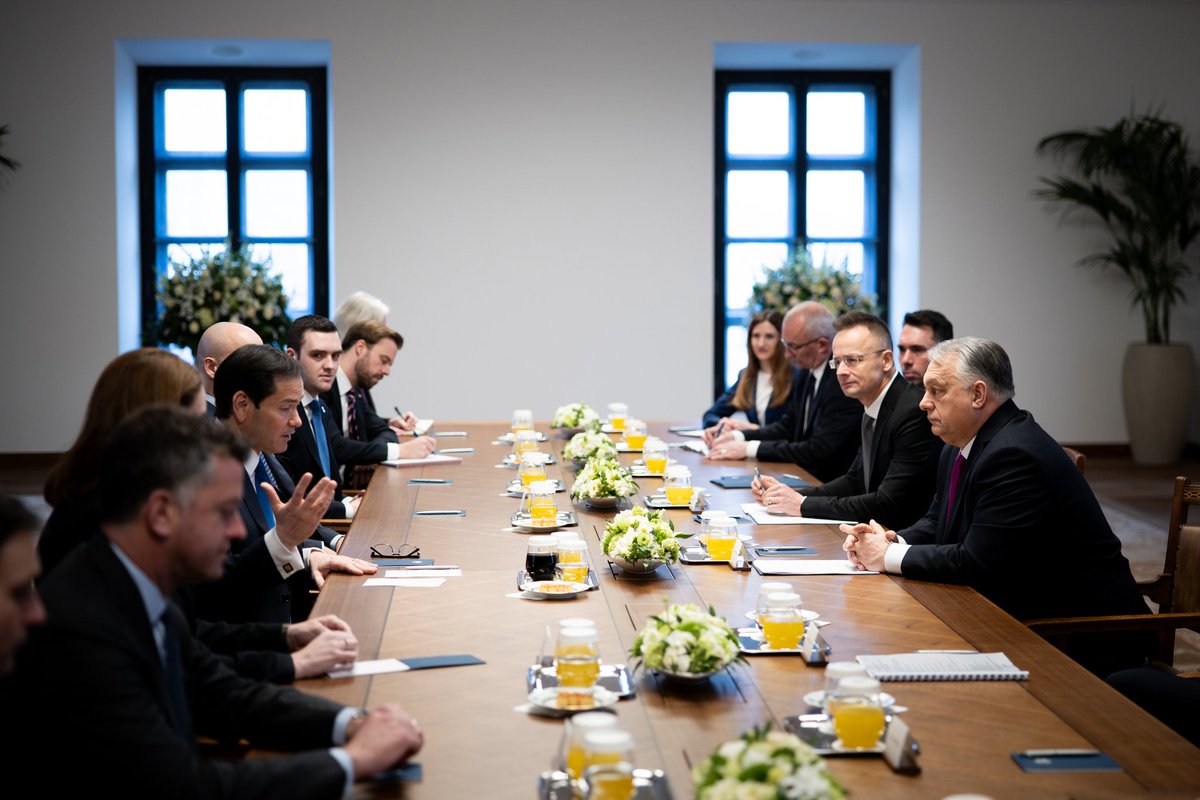 Balázs Orbán tweet media