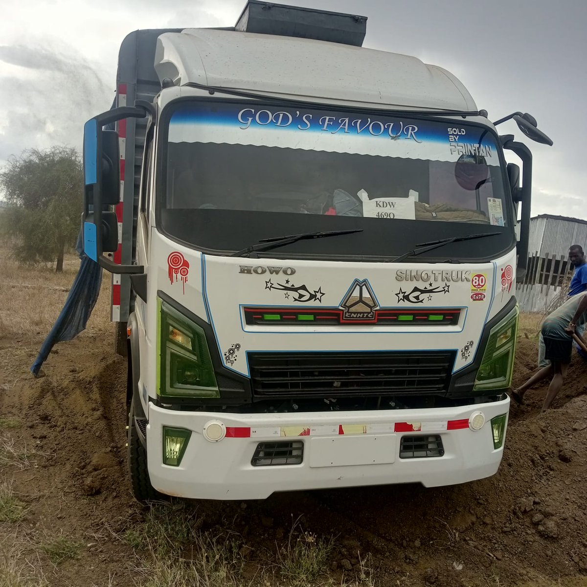 Embu Car Deals🗨 tweet media