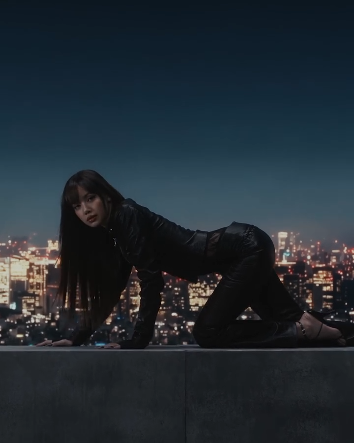 Fullress tweet media