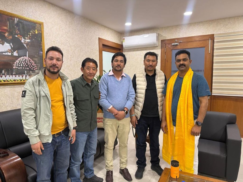 Tashi Gyaltsan Khachu tweet media