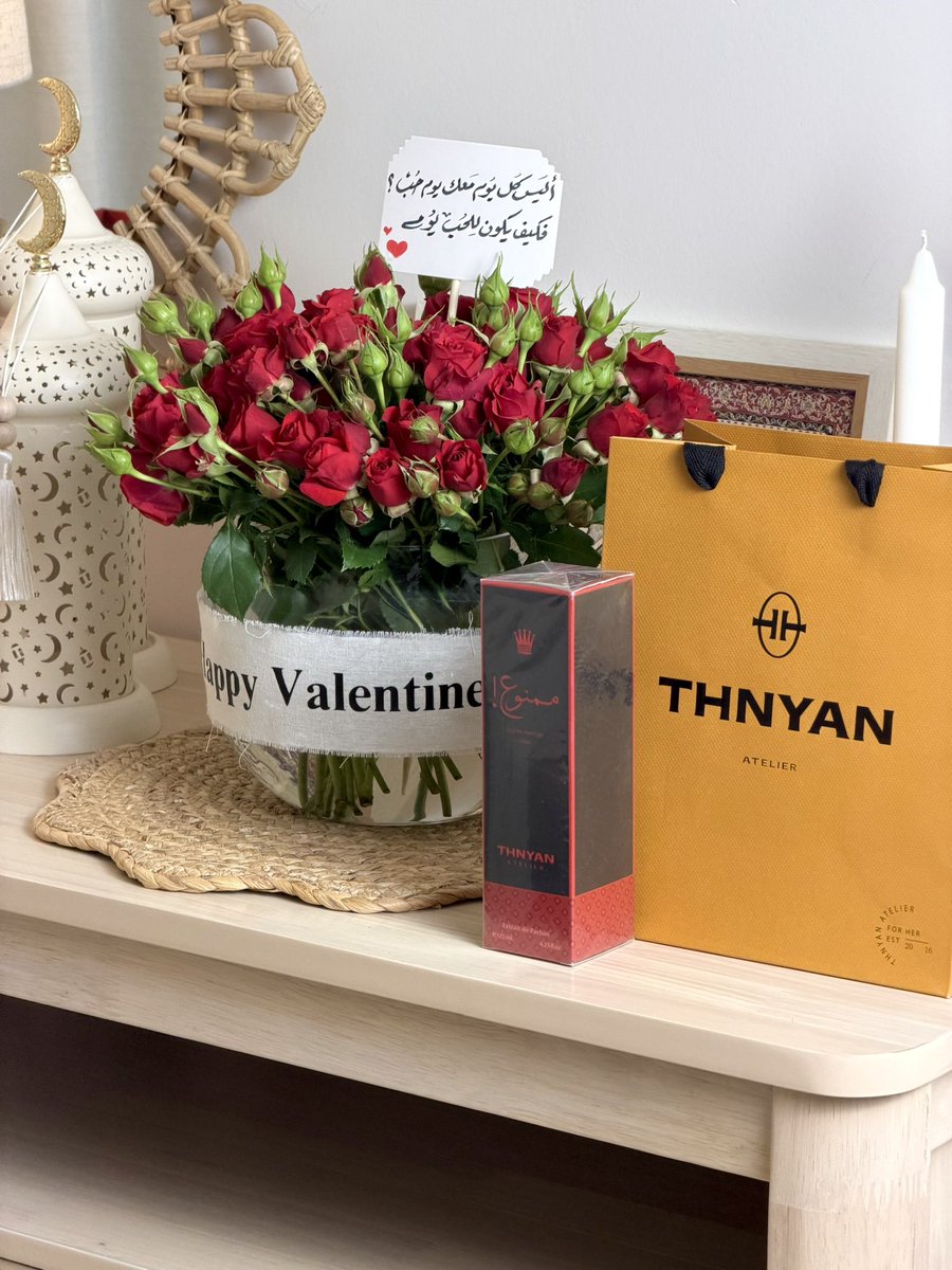 N_kez1's tweet photo. أحن Valentine's Day مر علي في حياتي
     ❣️شكراً يا أحن زوج في حياتي❣️ https://t.co/I9vonDAPtp