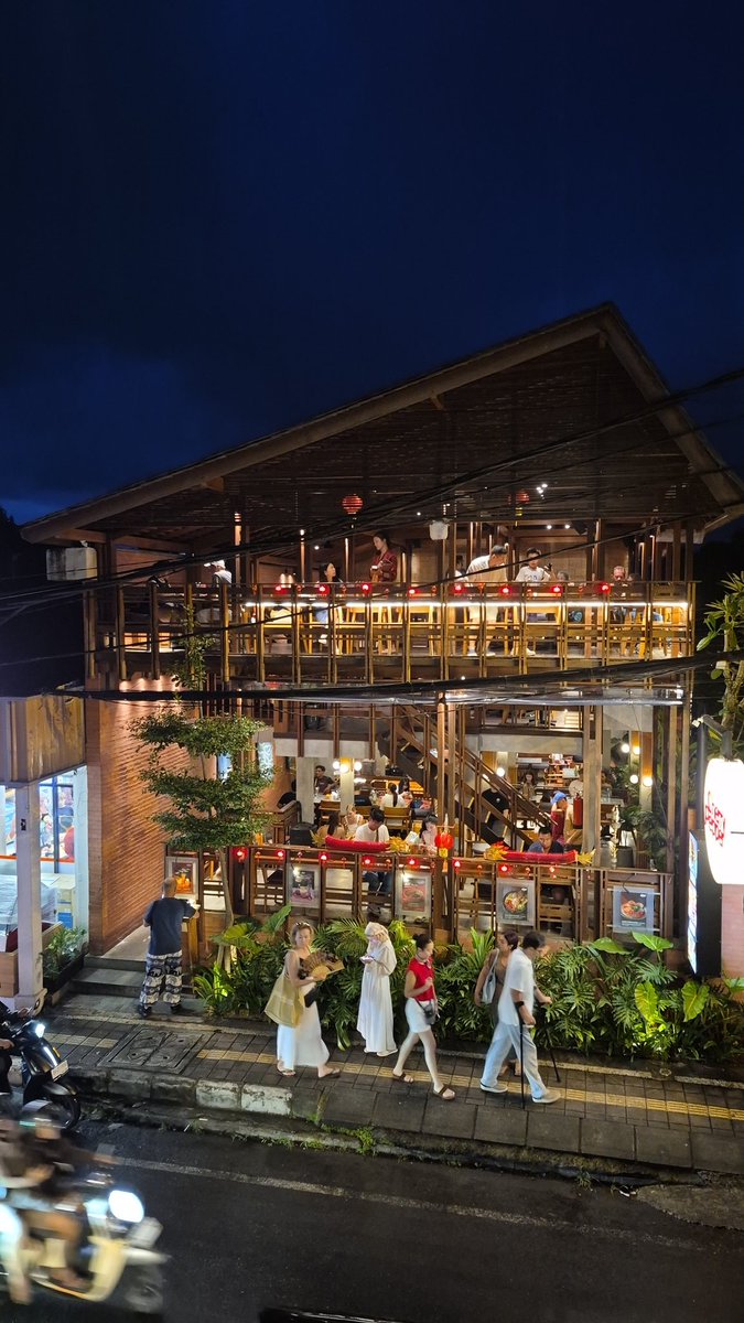 juunaaaa tweet media