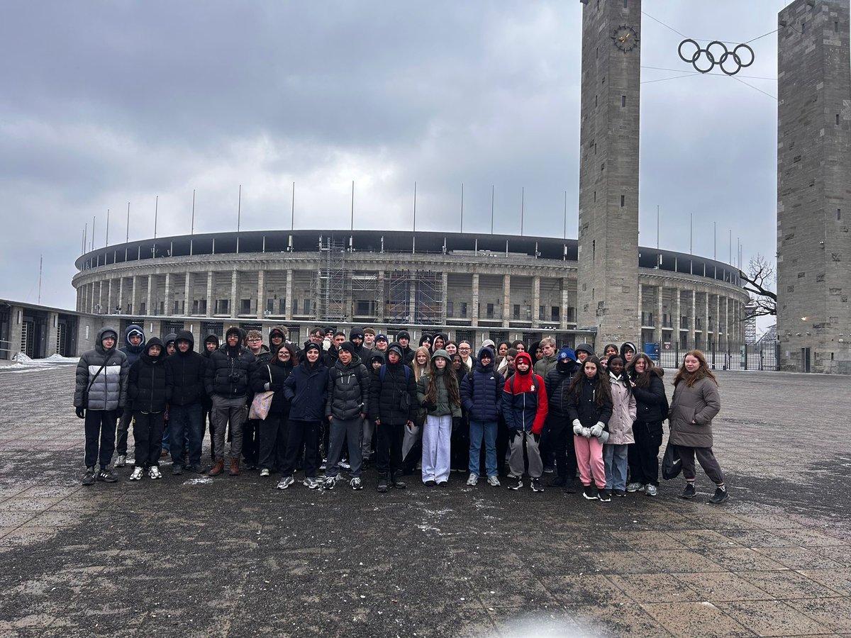 Oulder Hill Leadership Academy tweet media