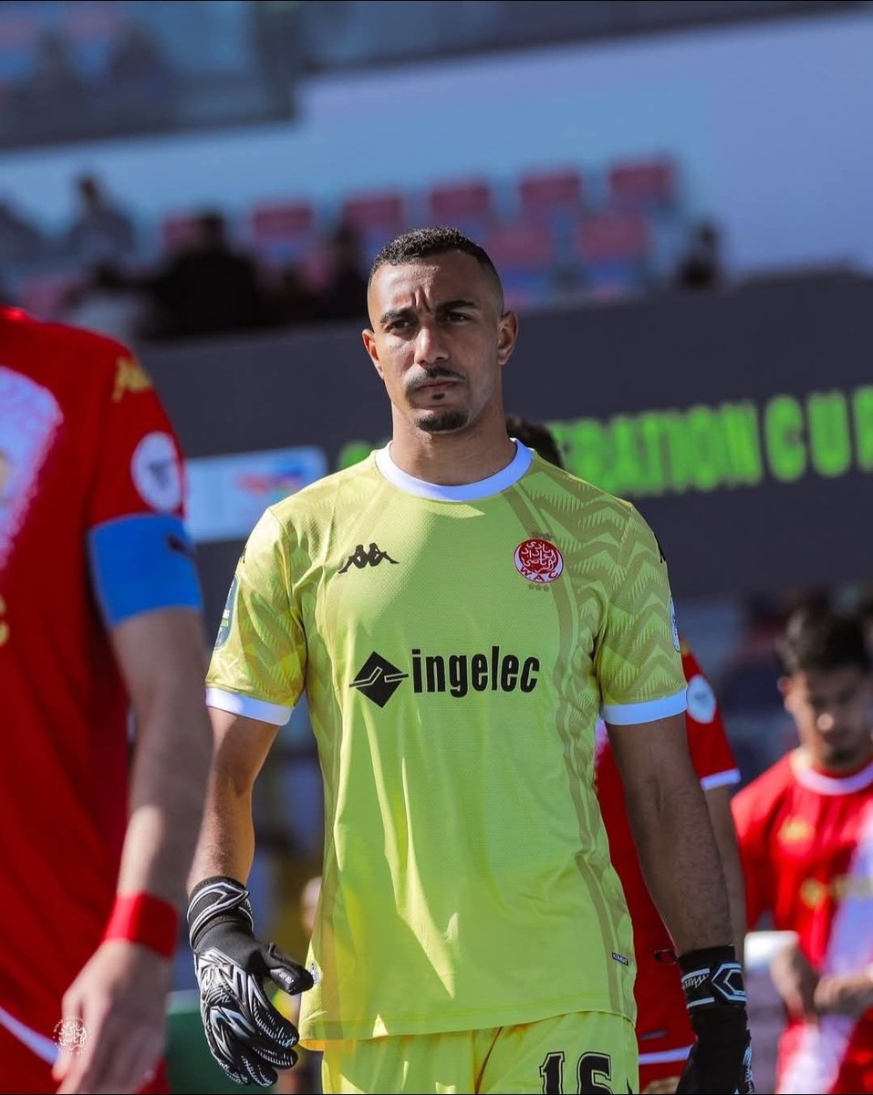 WydadTime's tweet photo. 🏰 La FORTERESSE Benabid :

Mehdi Benabid n'a encaissé que 10 buts cette saison TCC

🌍🏆 Coupe de la CAF : 8 matchs, 3 buts encaissés, 6 cleansheets
🇲🇦🏆Botola Pro : 8 matchs, 5 buts encaissés, 3 cleansheets
🇶🇦🏆Coupe Arabe avec l'EN : 5 matchs, 2 buts encaissés, 4 cleansheets https://t.co/DdGOOUTfJX